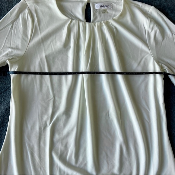 ✨Calvin Klein White Women's Blouse - Picture 4 of 9